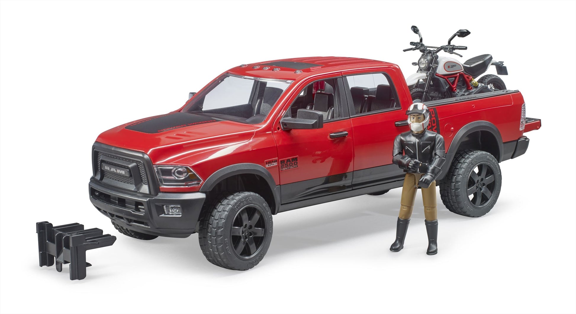 Bruder RAM 25 Power Wagon met Ducati motor en berijder